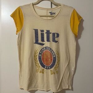 Women’s capped sleeved T-shirt